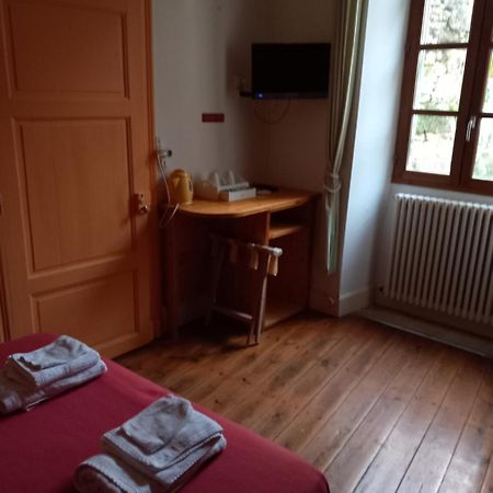 Chambre D'Hotes La Tour De Brazalem Нерак Екстер'єр фото